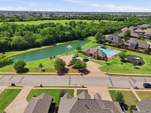 1713 NW 182nd Street, Edmond, OK 73012
