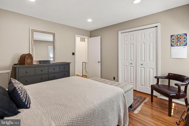 7611 TIVERTON DR, Springfield, VA 22152