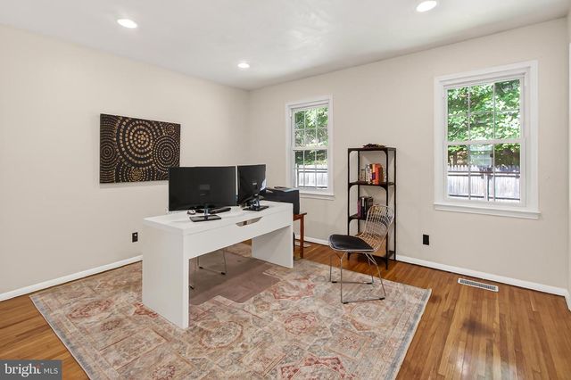 7611 TIVERTON DR, Springfield, VA 22152