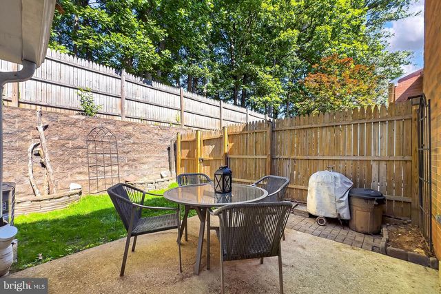 7611 TIVERTON DR, Springfield, VA 22152