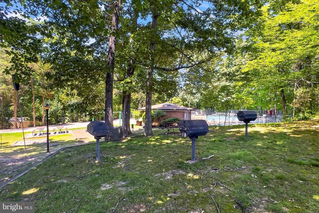 7611 TIVERTON DR, Springfield, VA 22152