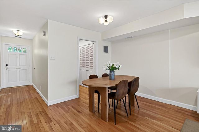 7611 TIVERTON DR, Springfield, VA 22152