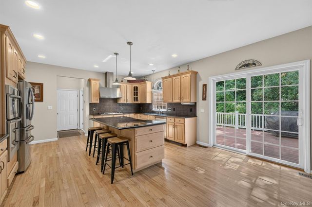 41 Lindy Drive, Carmel, NY 10512