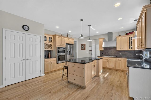 41 Lindy Drive, Carmel, NY 10512