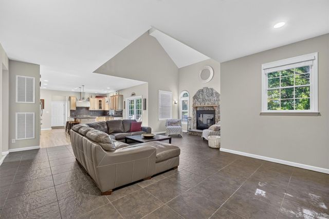 41 Lindy Drive, Carmel, NY 10512