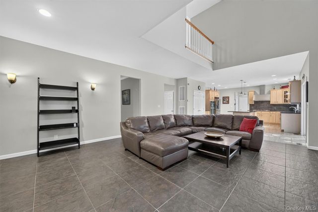 41 Lindy Drive, Carmel, NY 10512