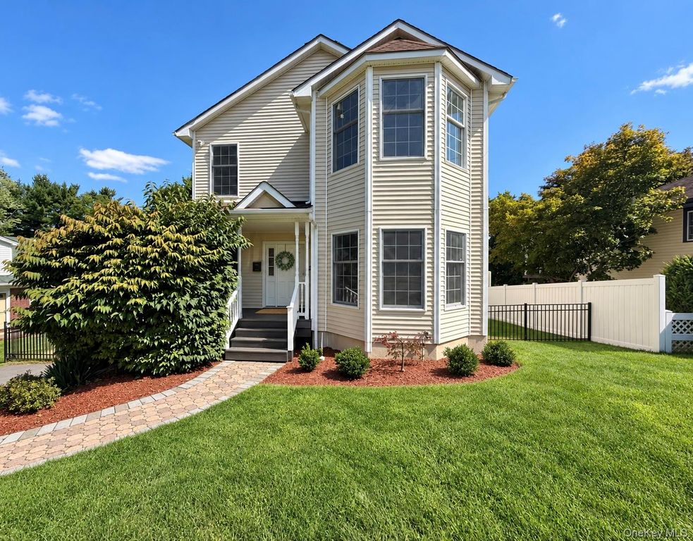 28 Hewitt Street, Garnerville, NY 10923 — exterior