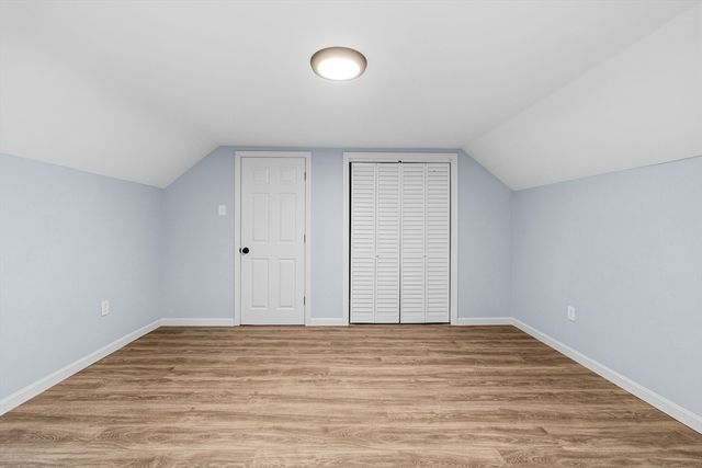 380 Brayton Rd, Tiverton, RI 02878