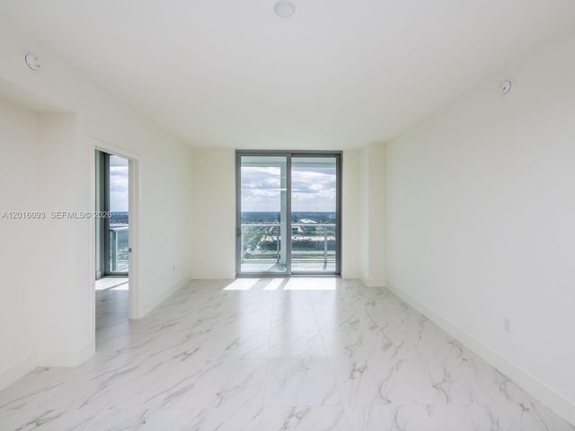 2000 S Metropica Way 2007, Sunrise, FL 33323