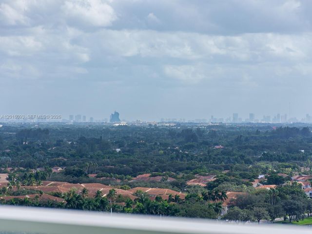 2000 S Metropica Way 2007, Sunrise, FL 33323