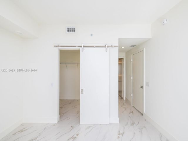 2000 S Metropica Way 2007, Sunrise, FL 33323