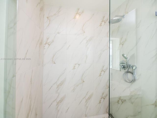 2000 S Metropica Way 2007, Sunrise, FL 33323