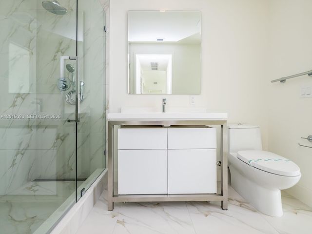 2000 S Metropica Way 2007, Sunrise, FL 33323
