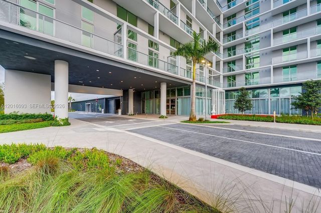 2000 S Metropica Way 2007, Sunrise, FL 33323