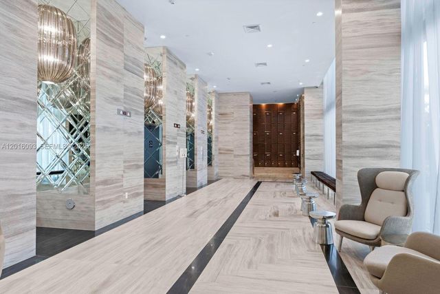 2000 S Metropica Way 2007, Sunrise, FL 33323
