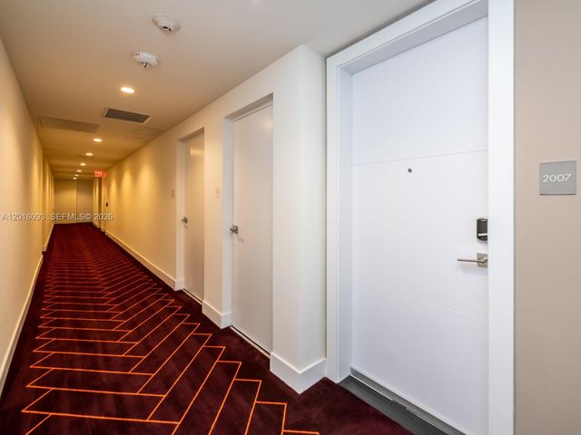 2000 S Metropica Way 2007, Sunrise, FL 33323