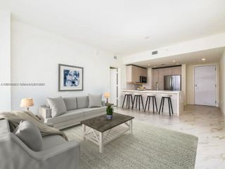 2000 S Metropica Way 2007, Sunrise, FL 33323