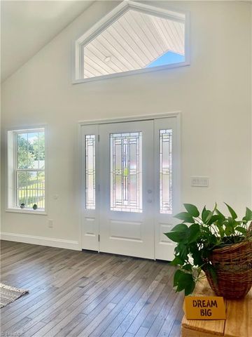 177 Linda Carol Avenue, Wilkesboro, NC 28697