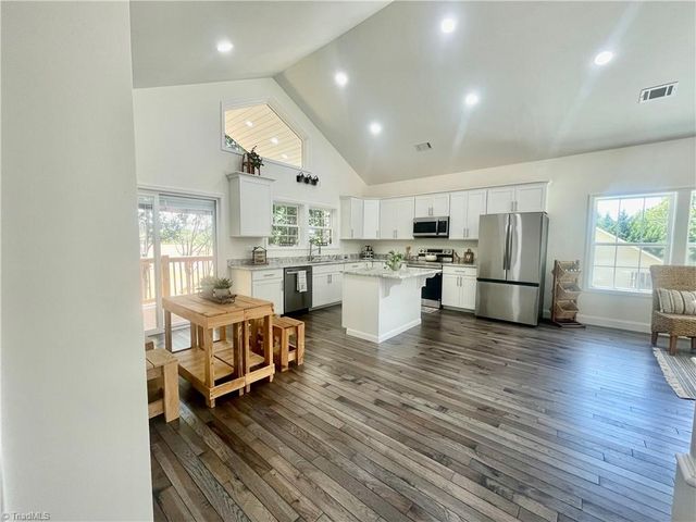 177 Linda Carol Avenue, Wilkesboro, NC 28697