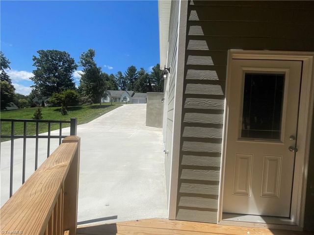 177 Linda Carol Avenue, Wilkesboro, NC 28697