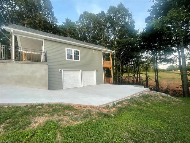 177 Linda Carol Avenue, Wilkesboro, NC 28697