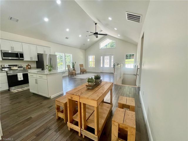 177 Linda Carol Avenue, Wilkesboro, NC 28697