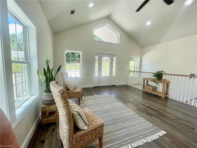 177 Linda Carol Avenue, Wilkesboro, NC 28697