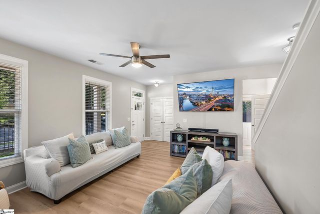 305 Pine Street, Greenville, SC 29601