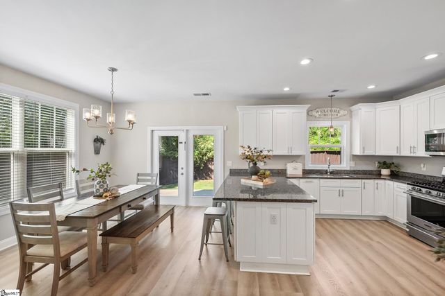 305 Pine Street, Greenville, SC 29601
