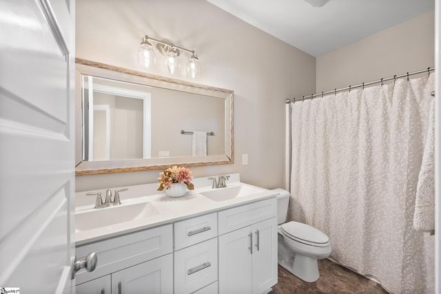 305 Pine Street, Greenville, SC 29601