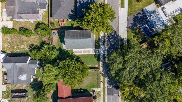 305 Pine Street, Greenville, SC 29601
