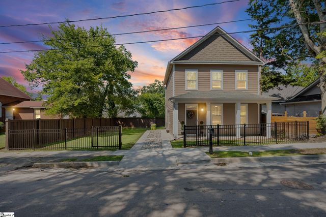 305 Pine Street, Greenville, SC 29601