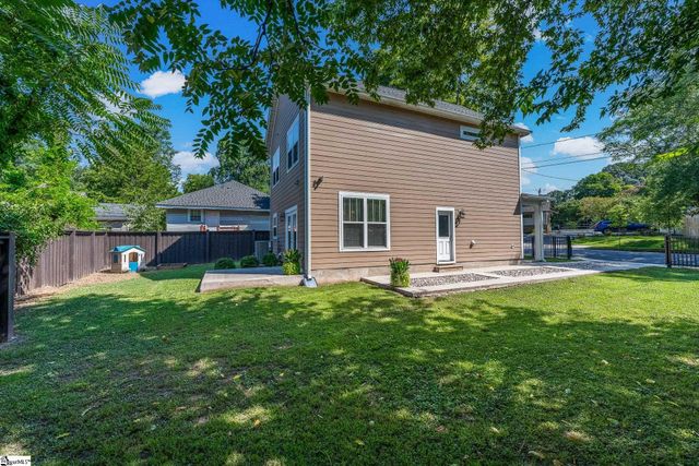 305 Pine Street, Greenville, SC 29601