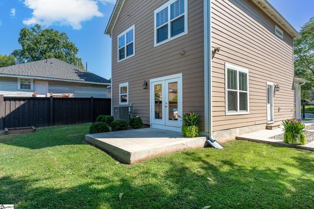 305 Pine Street, Greenville, SC 29601