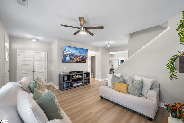 305 Pine Street, Greenville, SC 29601