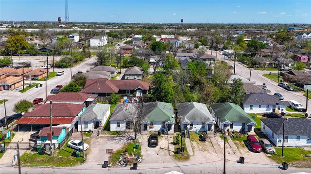 2904 Chapman Street, Houston, TX 77009