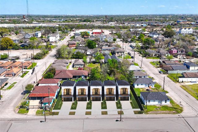 2904 Chapman Street, Houston, TX 77009