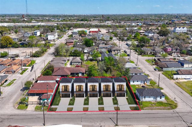 2904 Chapman Street, Houston, TX 77009
