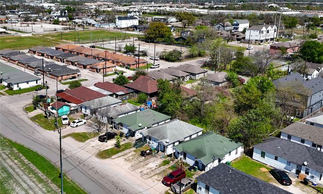 2904 Chapman Street, Houston, TX 77009