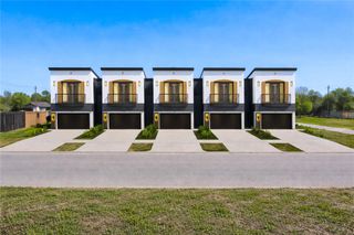 2904 Chapman Street, Houston, TX 77009