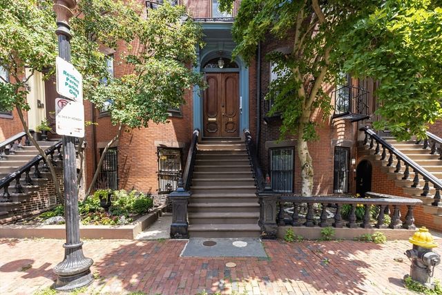 15 Concord Square A, Boston, MA 02118