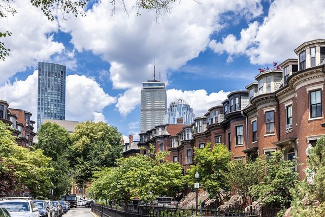 15 Concord Square A, Boston, MA 02118