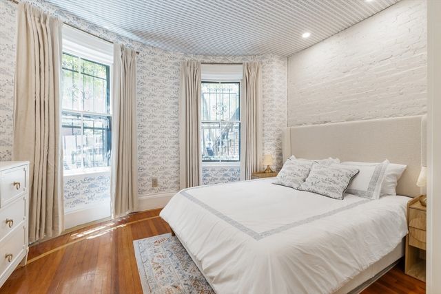 15 Concord Square A, Boston, MA 02118