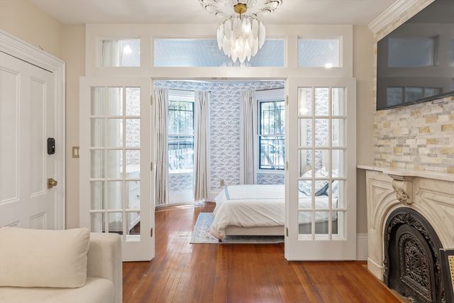 15 Concord Square A, Boston, MA 02118