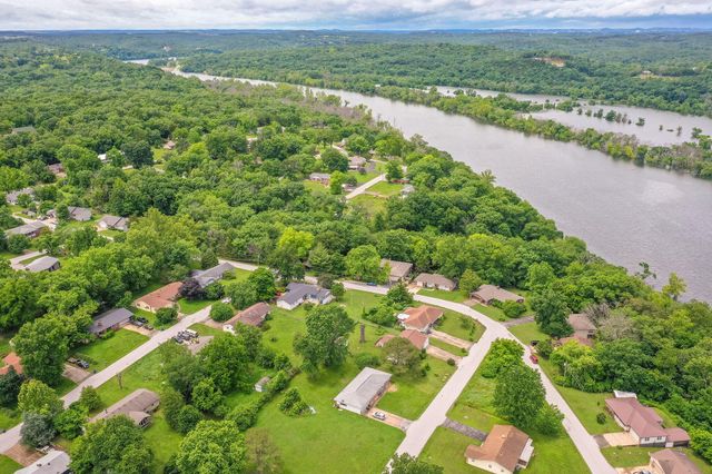 225 Elim Street, Forsyth, MO 65653