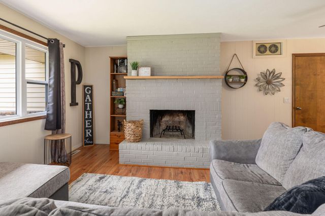225 Elim Street, Forsyth, MO 65653
