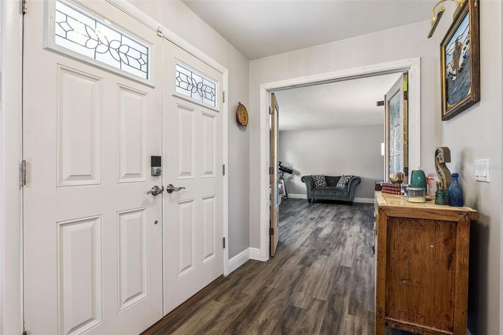 Image 12 of property listing at 76 SWEETBRIAR BRANCH, Longwood, FL 32750