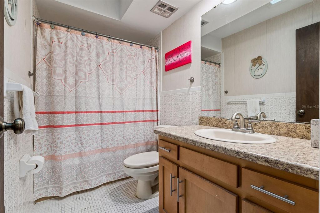 Image 23 of property listing at 76 SWEETBRIAR BRANCH, Longwood, FL 32750