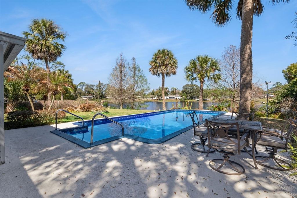 Image 31 of property listing at 76 SWEETBRIAR BRANCH, Longwood, FL 32750