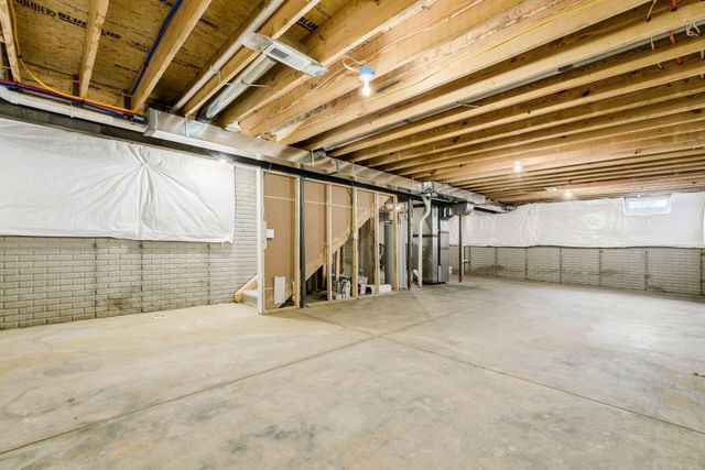 1800 Whispering Pines Lane, Bellefontaine, OH 43311